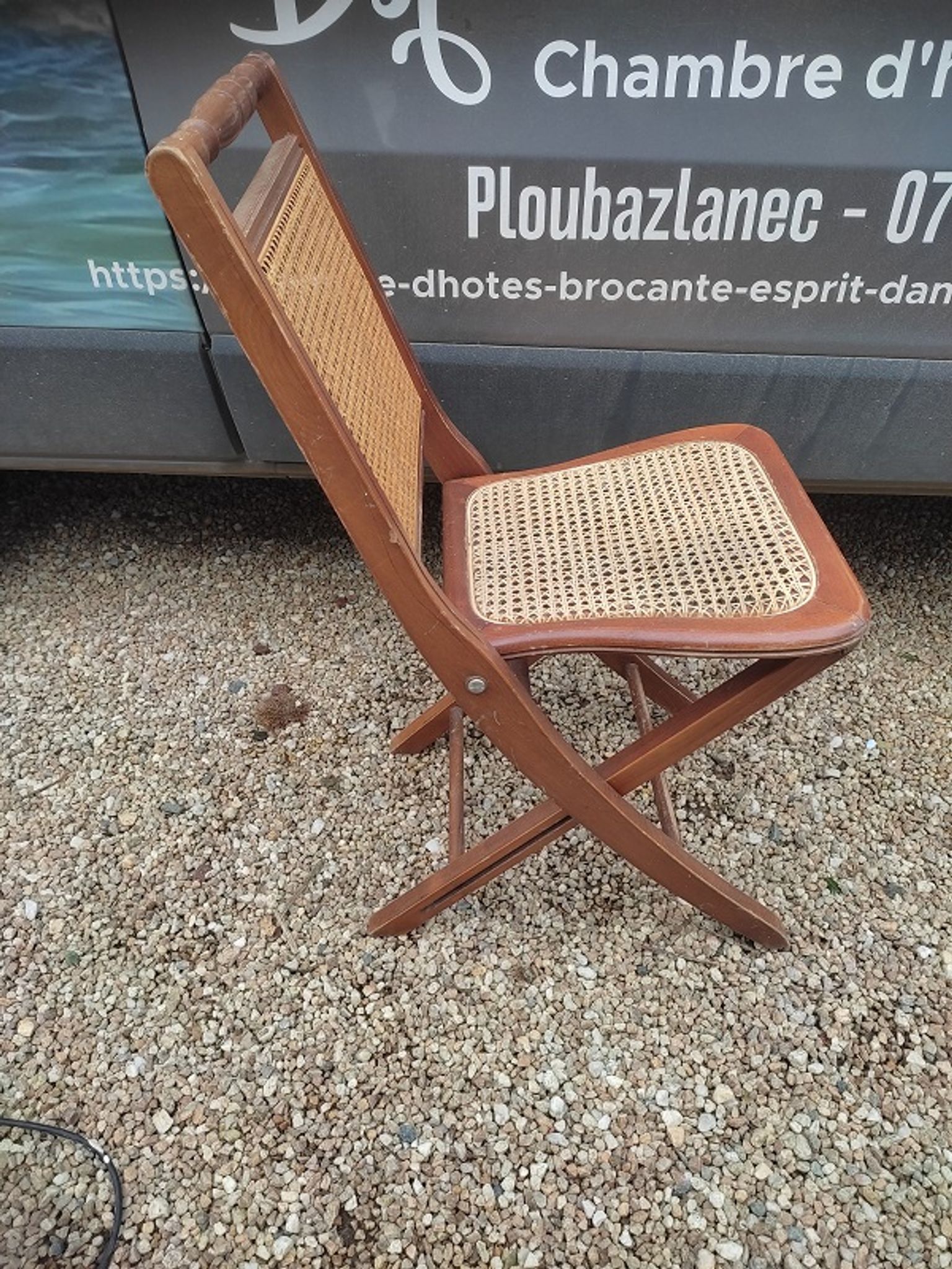 Folding chair wood