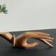 Sculpture main en bois
