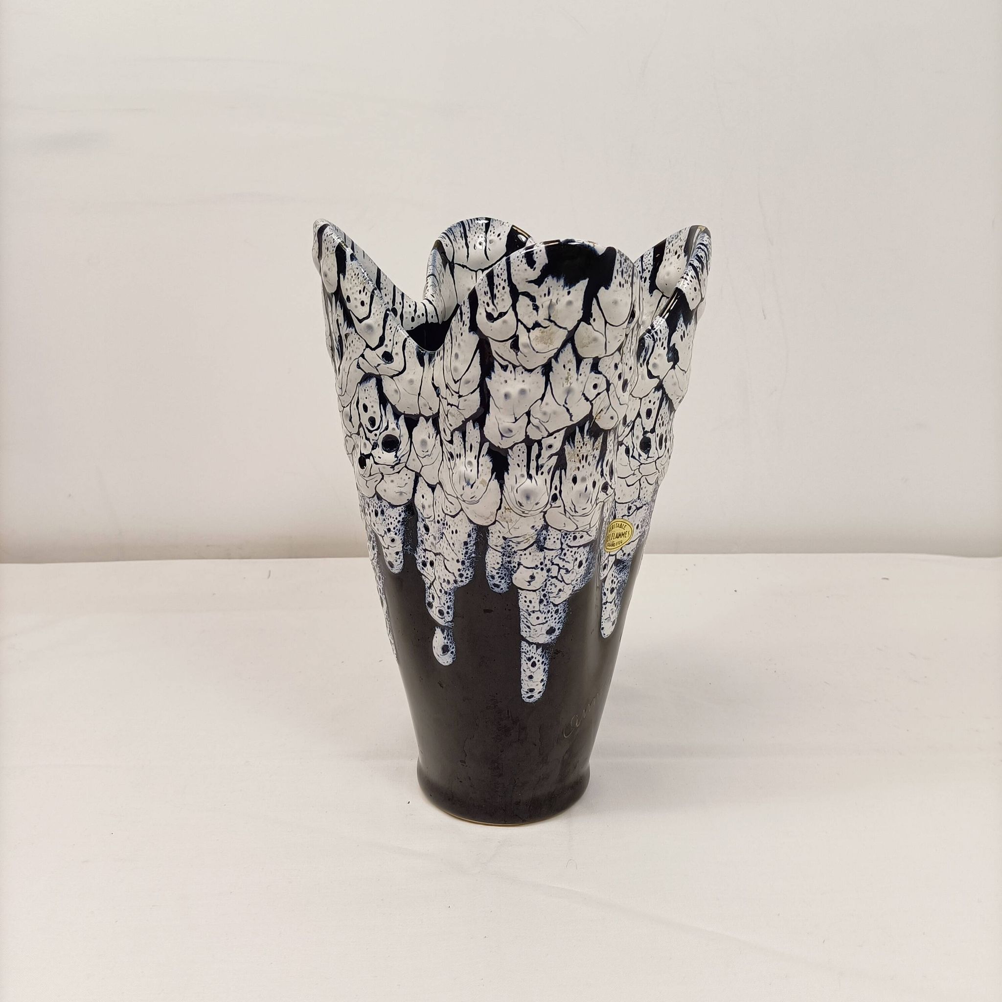 Large black and white glazed ceramic vase - contemporary style 25 cm