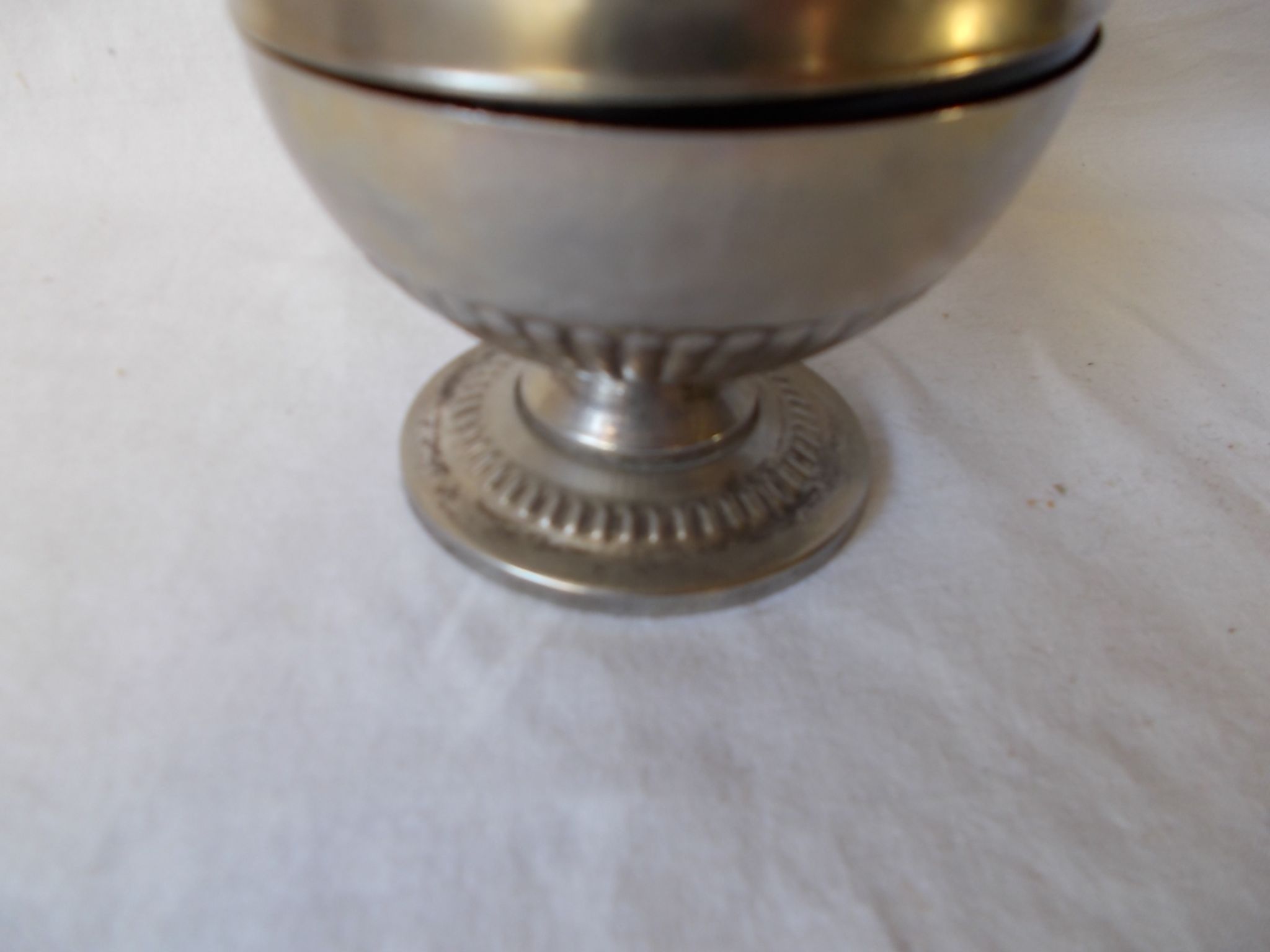 Sucrier en métal et verre bleu
