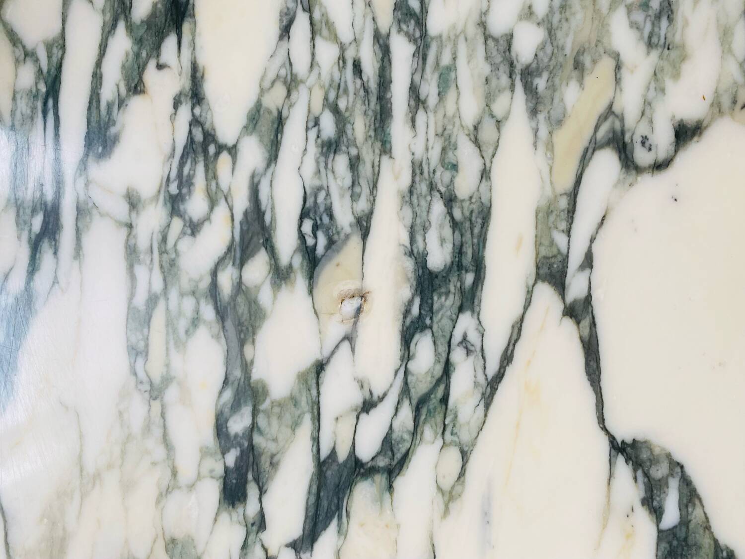 Coffee table with bronze base and marble top, Louis XV style, 20th century