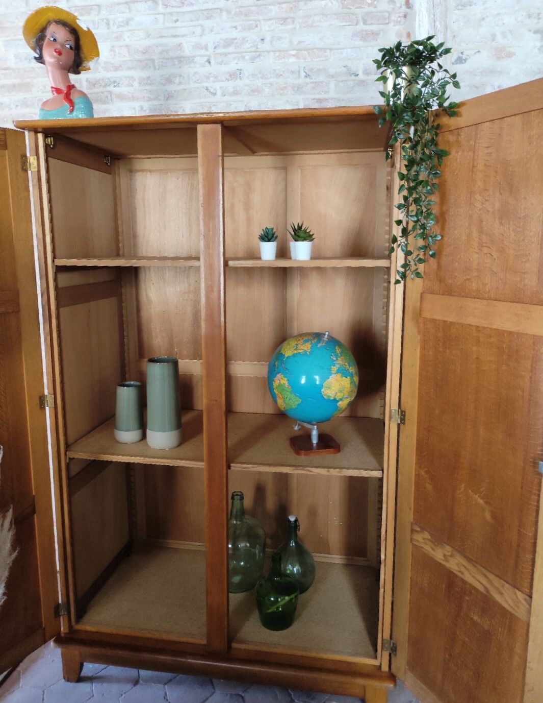 Armoire