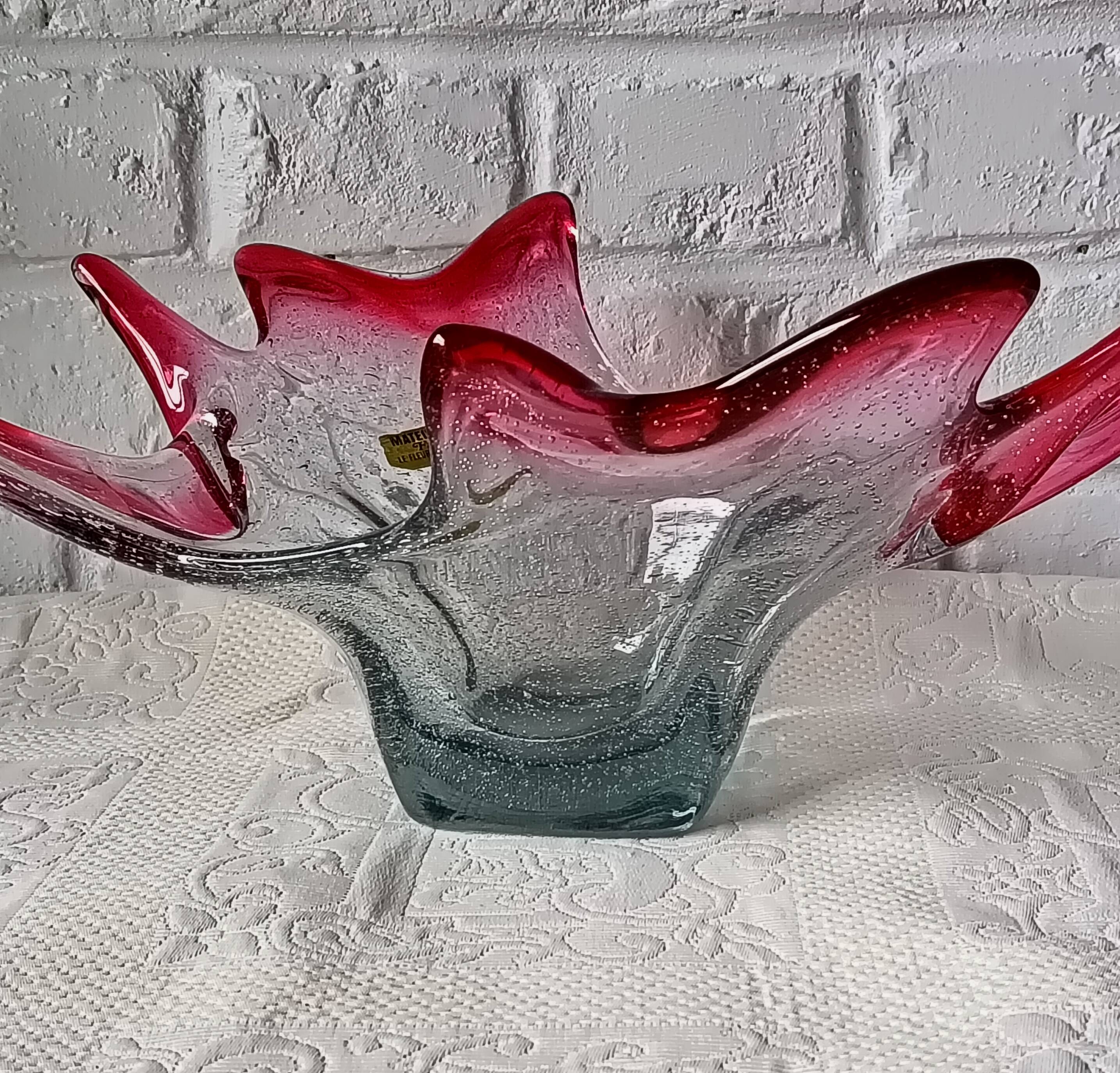 Blown glass fruit bowl, cranberry centrepiece Jorge Mateus