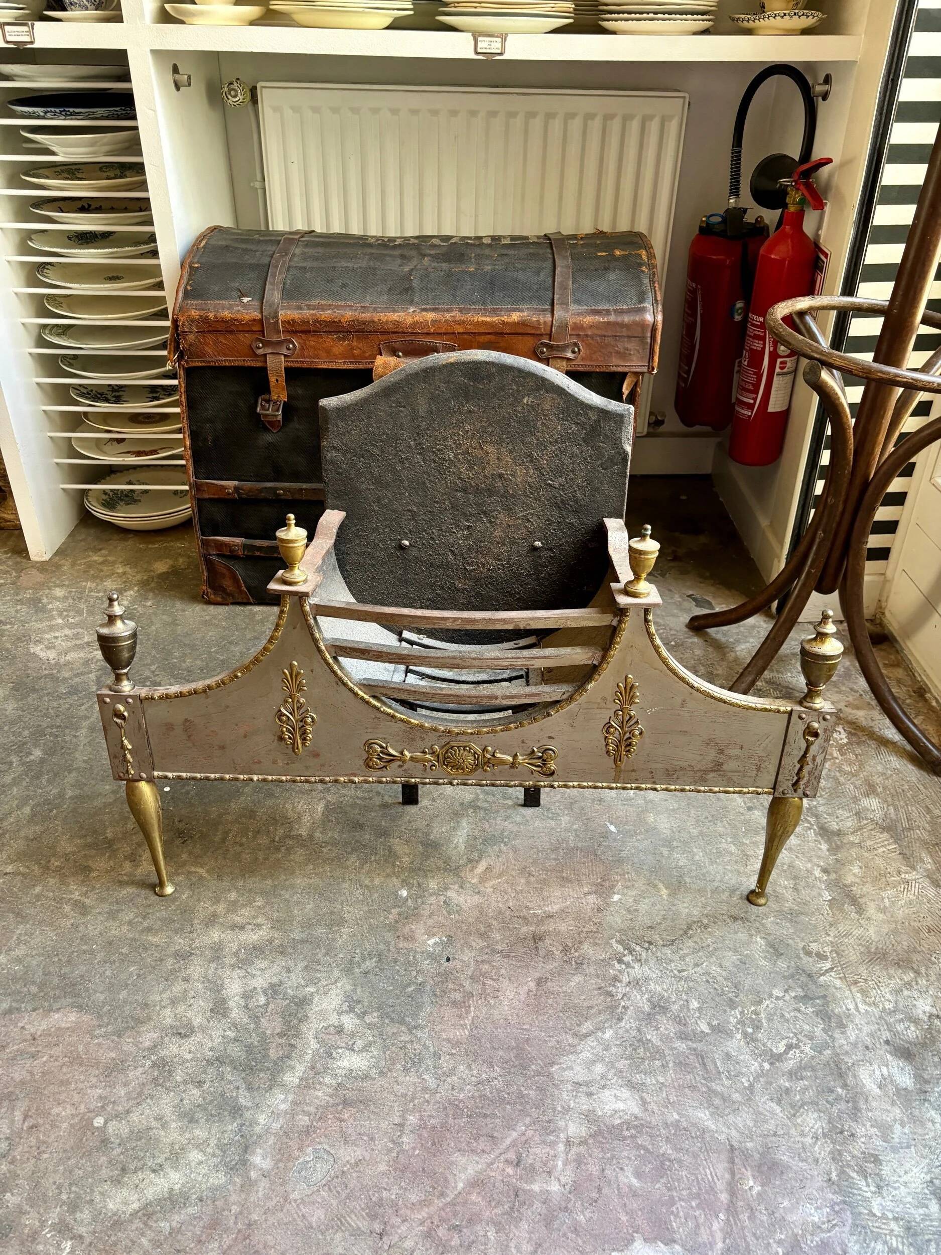 Foyer de cheminée en fonte de fer