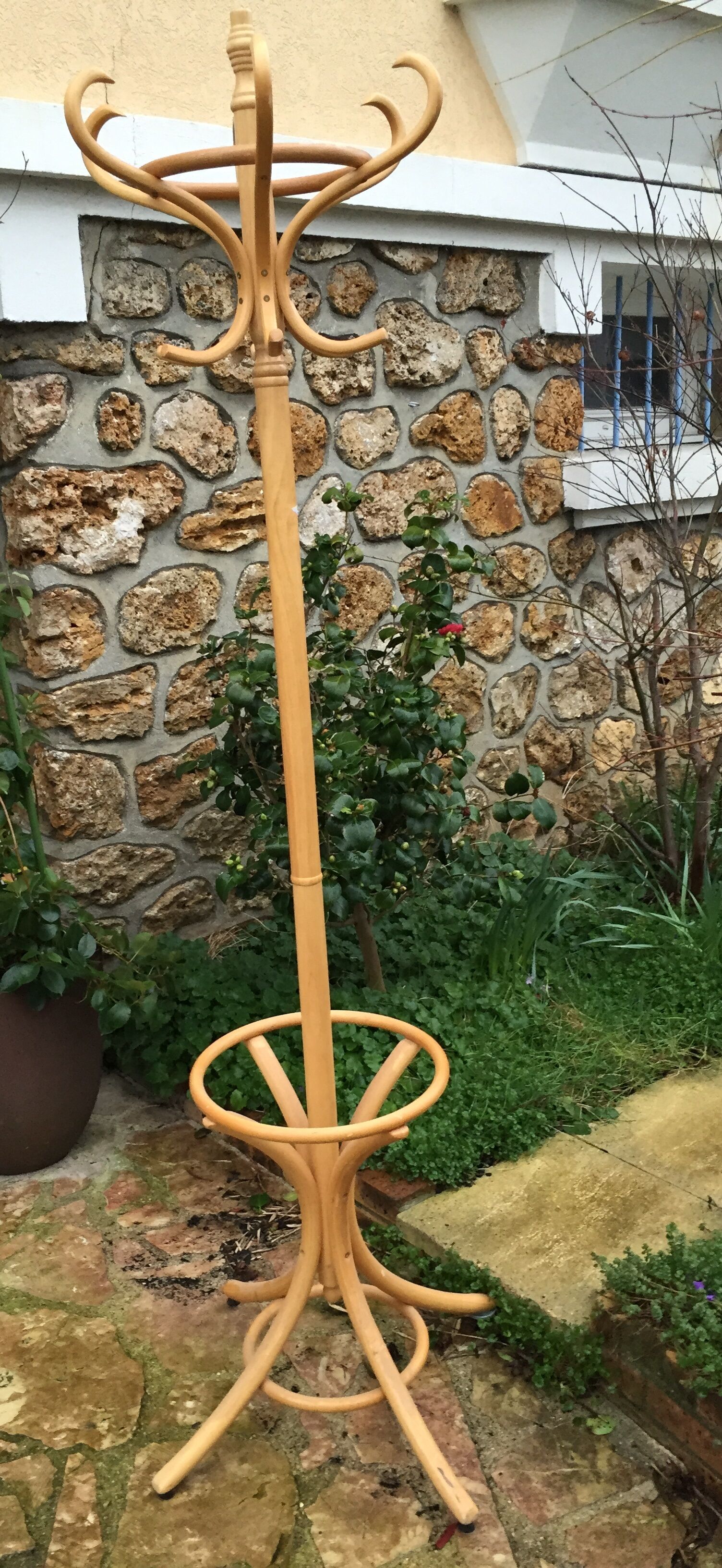 Portemateaux on vintage foot