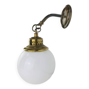 Applique laiton et globe - opaline