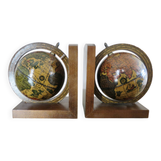 Pair of wooden bookends "globe" from the 1970s.
