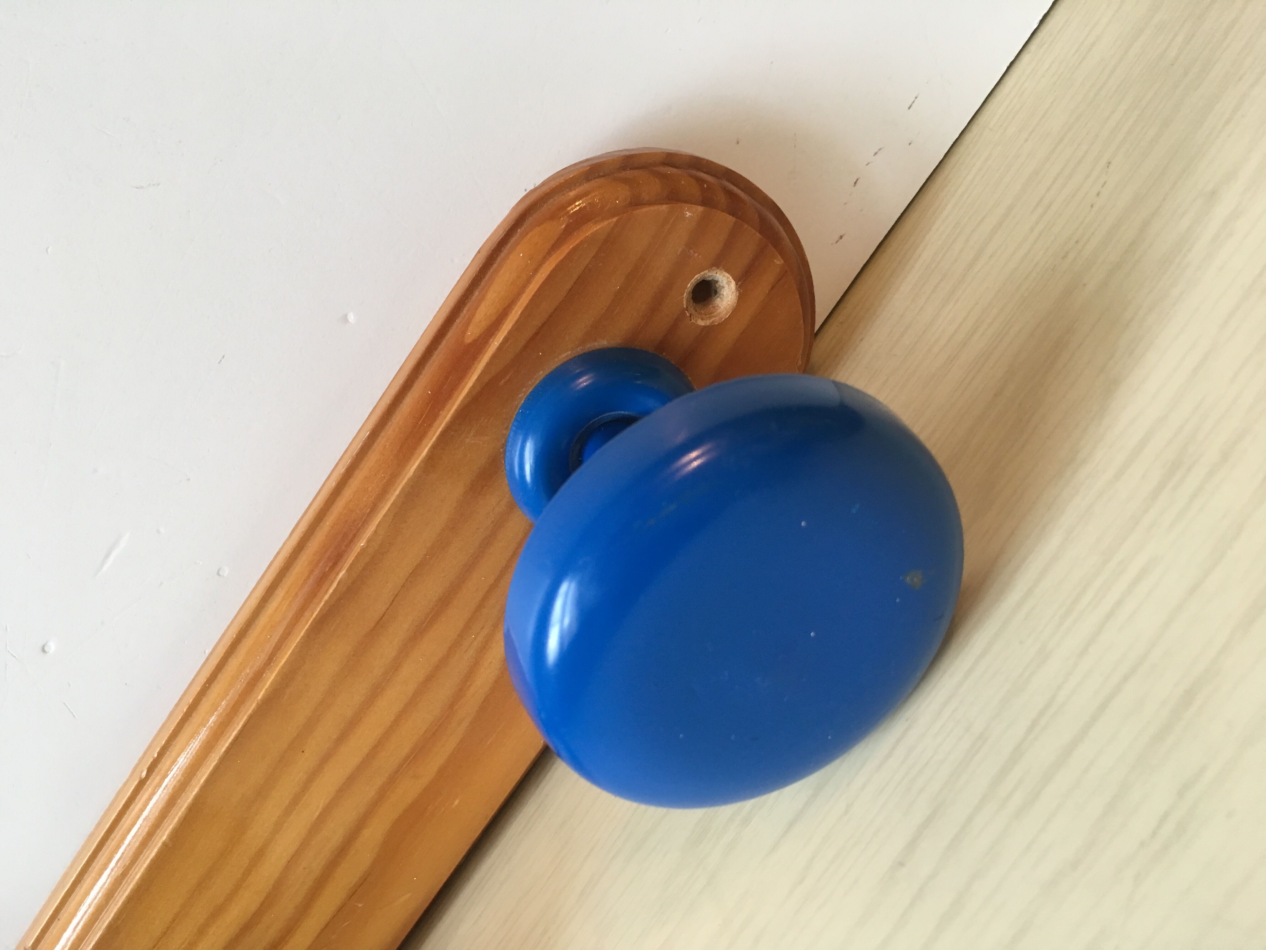 Portemanteau vintage bois et acier années 80