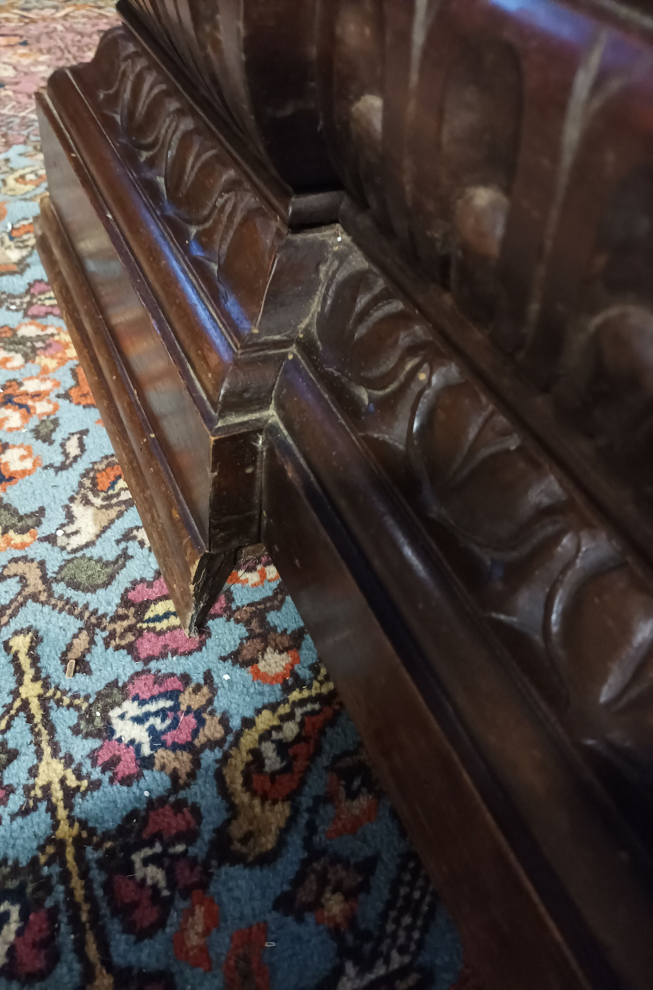 Sideboard style Renaissance