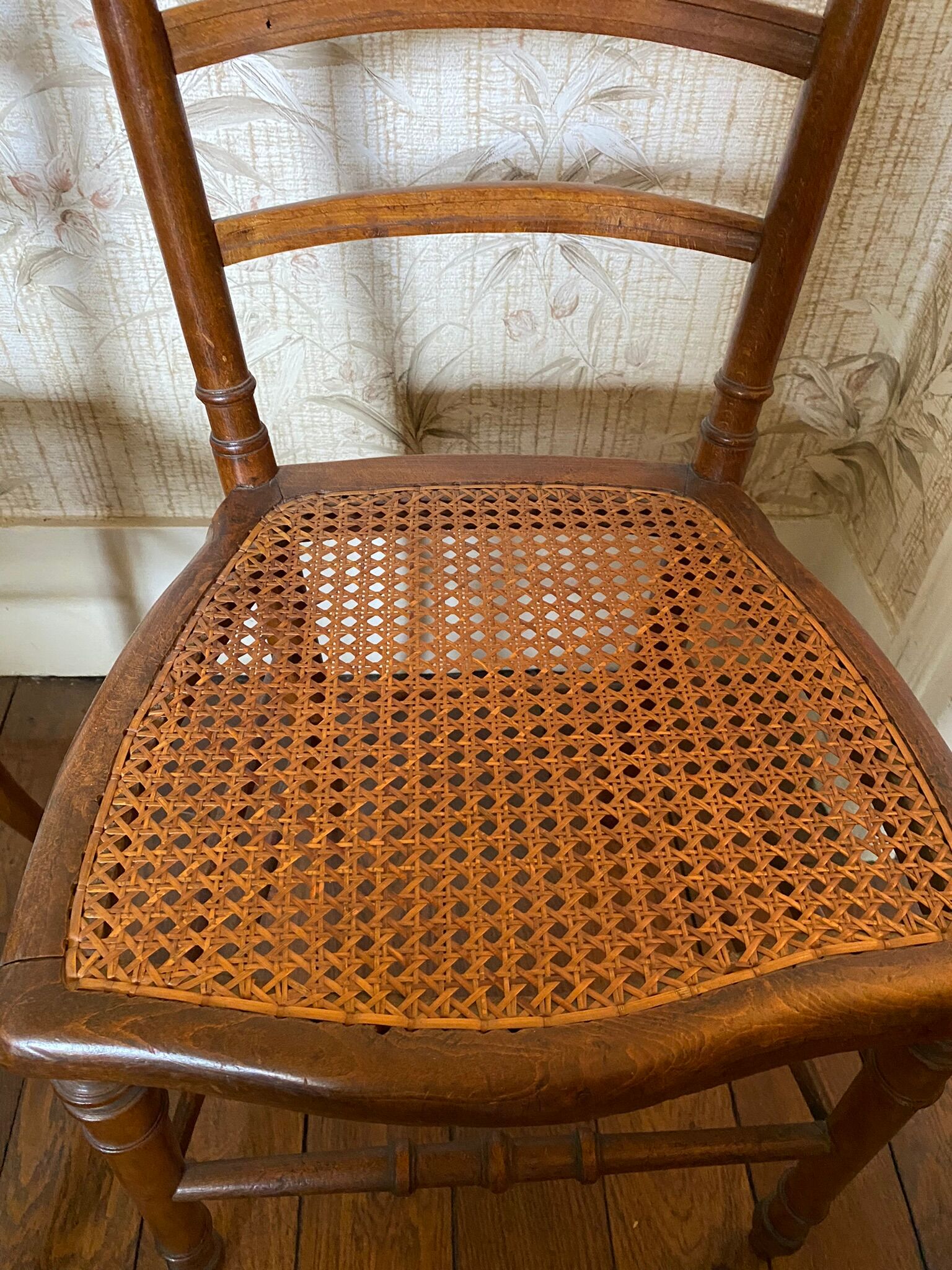 Antique canned chair 19th style Napoleon III in turned and carved wood