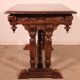 Table de milieu d'époque Renaissance en noyer