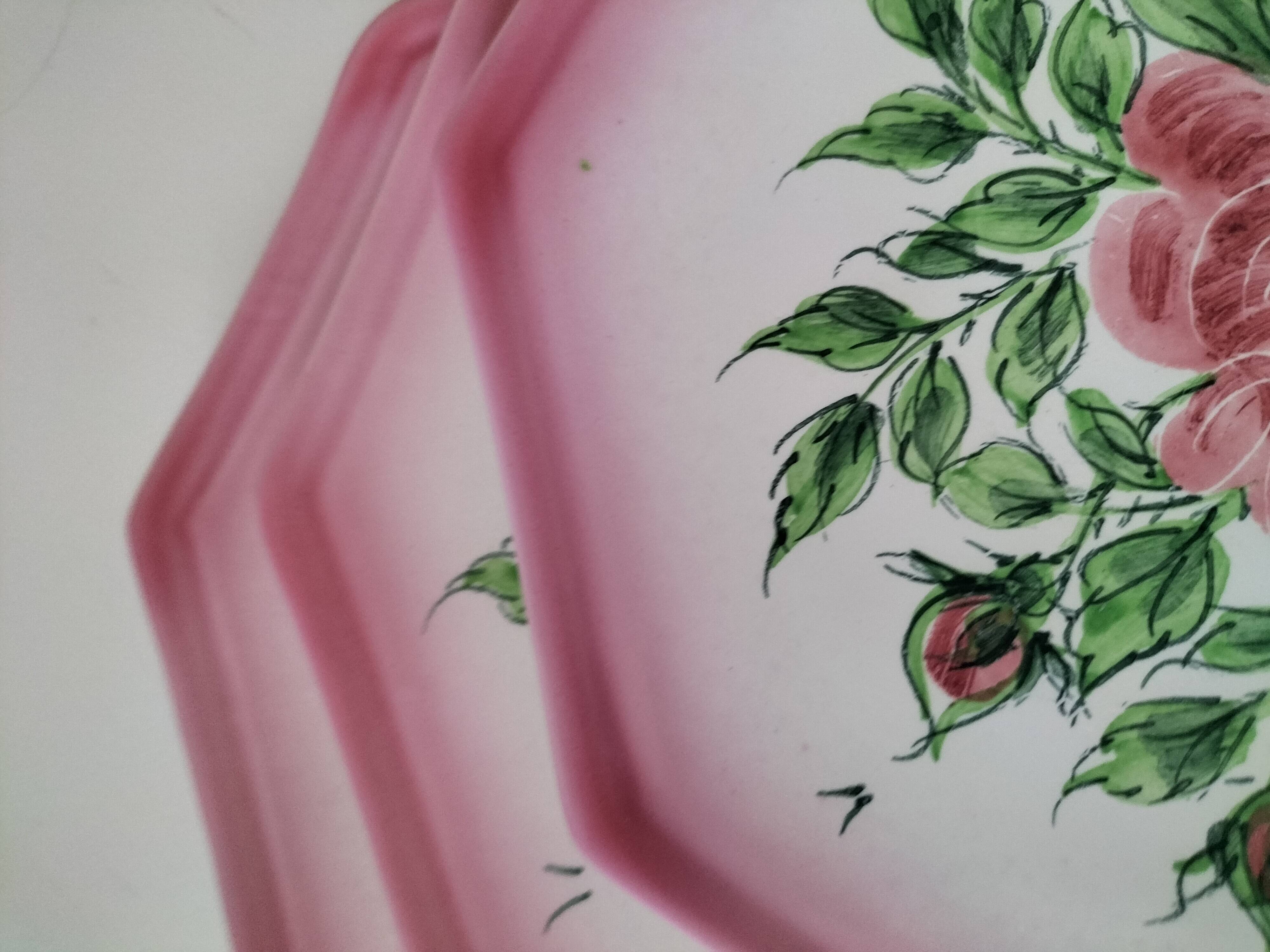 dessert plates and serving dish in earthenware – hand-painted decoration