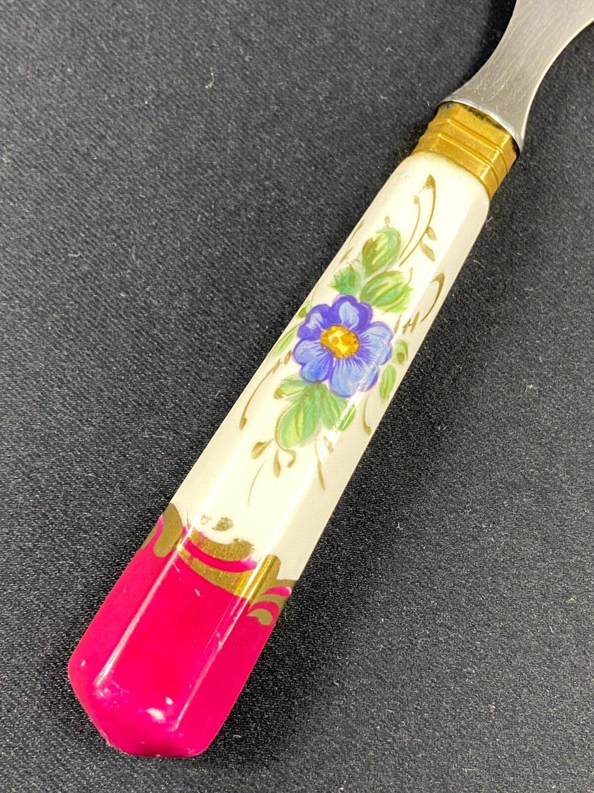 Couteau à beurre avec manche en porcelaine de style Louis XV