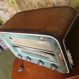 Poste de radio ancien