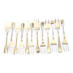 12 fourchettes à dessert
