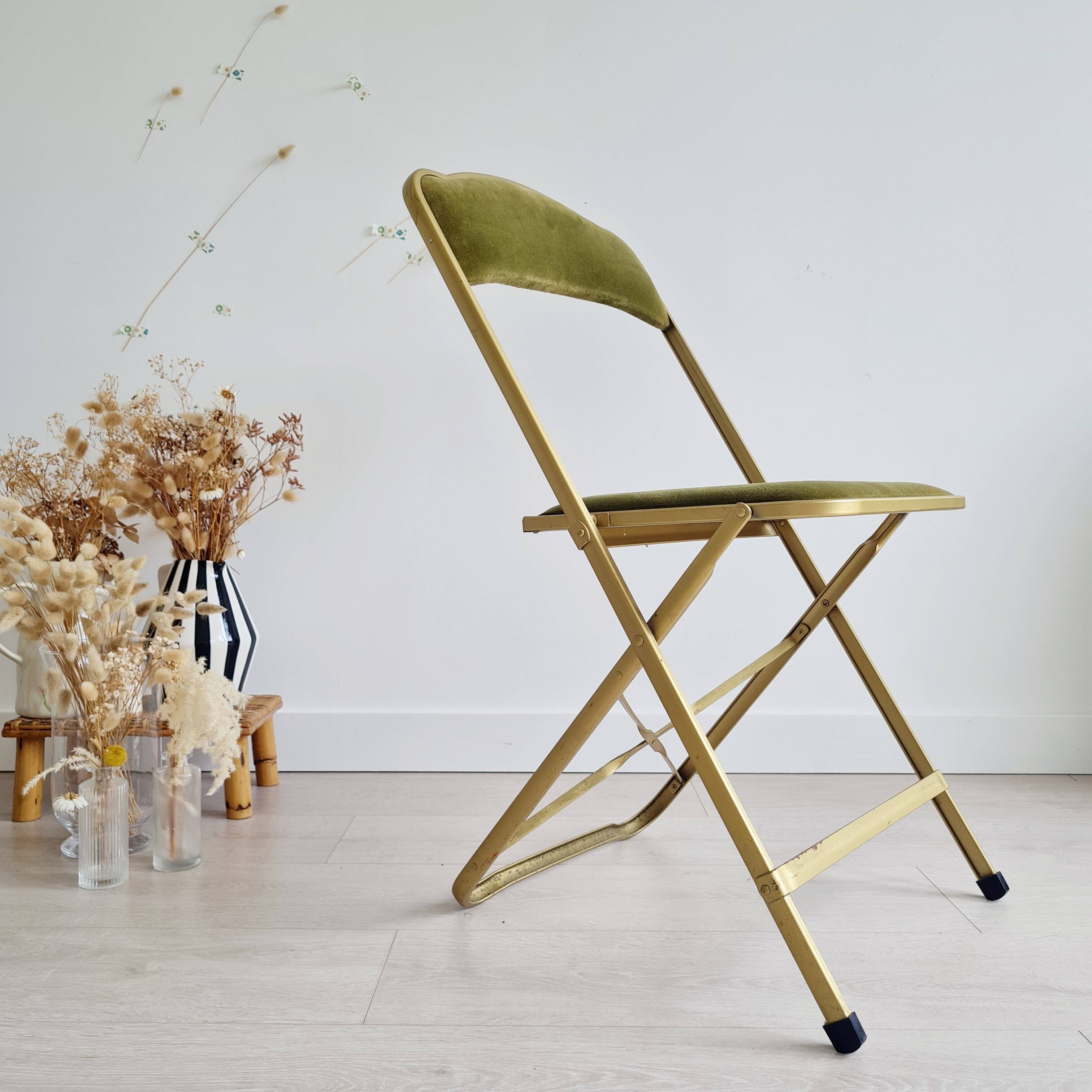 Chaise pliante ancienne velours vert