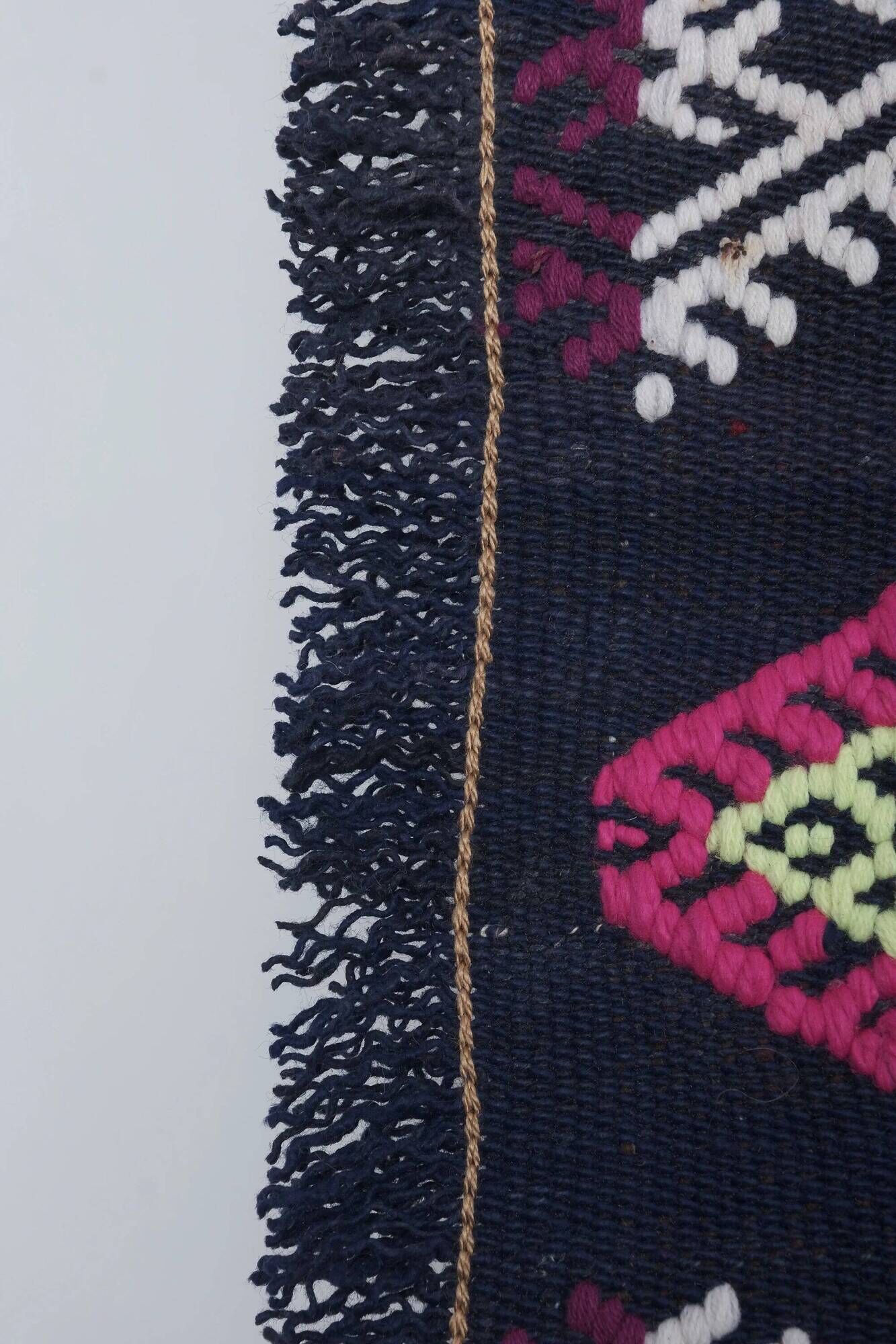 Vintage Turkish kilim, handwoven, 170x294 cm.