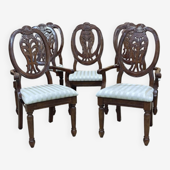 Suite de 6 chaises et 2 fauteuils anglais en acajou, travail des années 1980