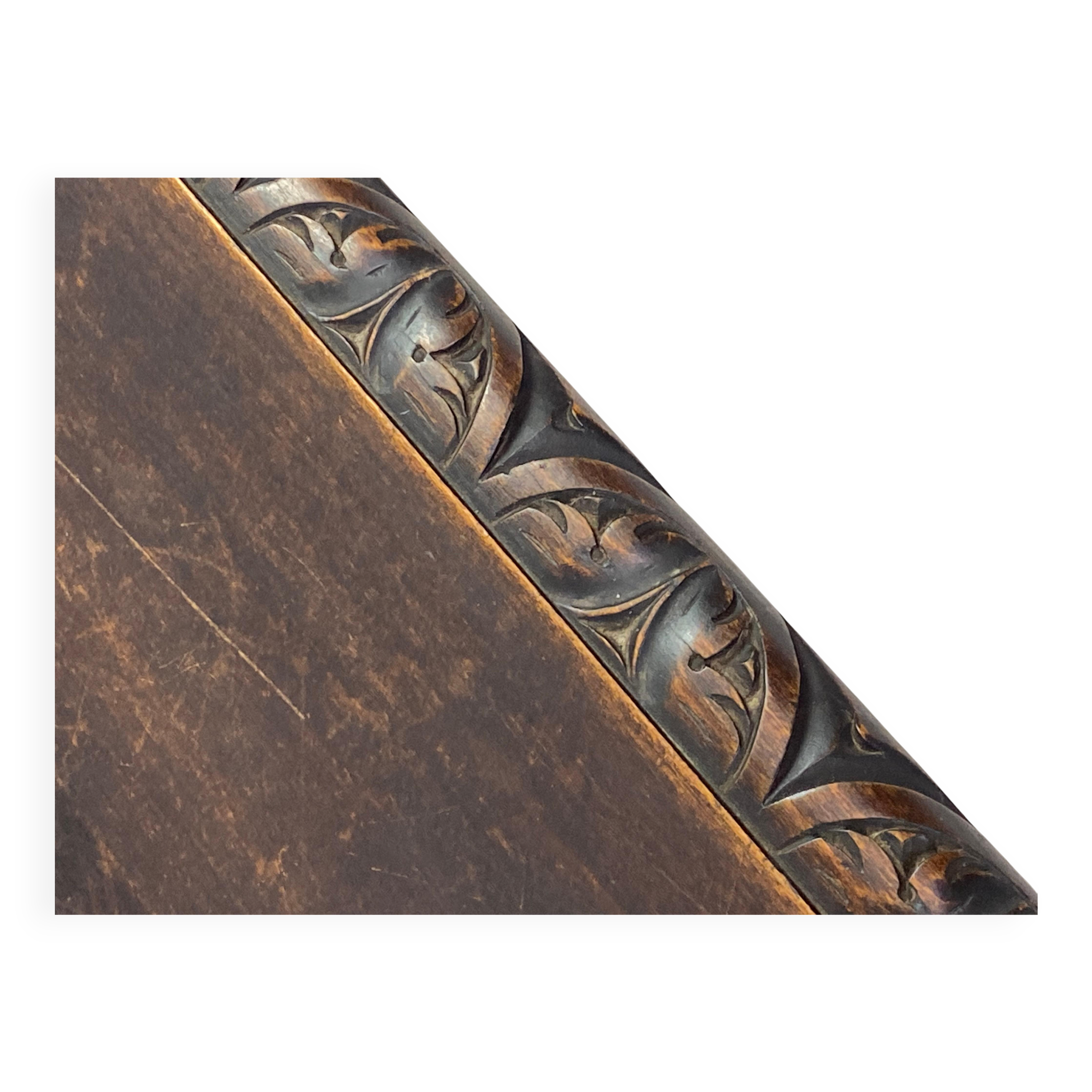 Banc en châtaignier et fer sculpté de la Renaissance espagnole du XIXe siècle