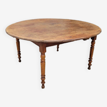 Rustic Burgundian farm table with old round shutters - 1m50