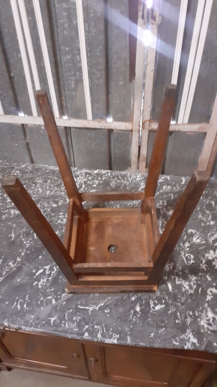 Tabouret en bois