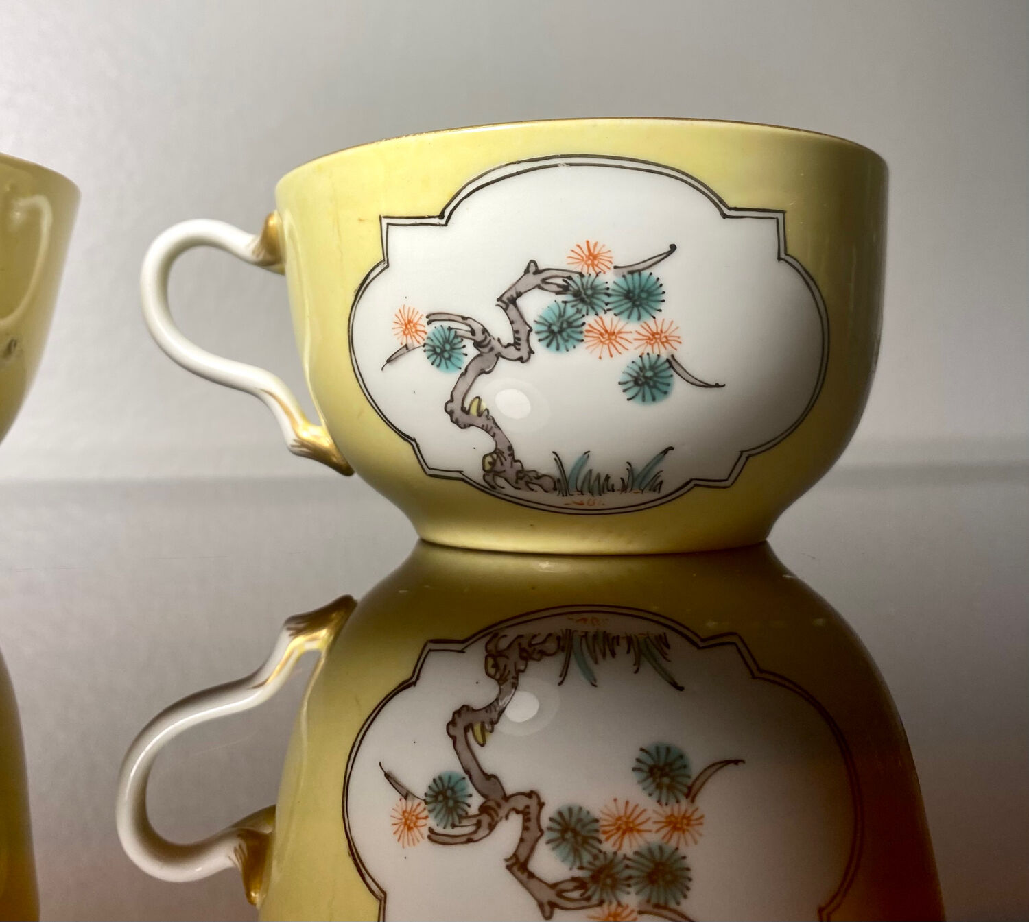 Samson porcelain cups 19eme