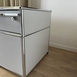 USM Haller TV unit in Light Grey