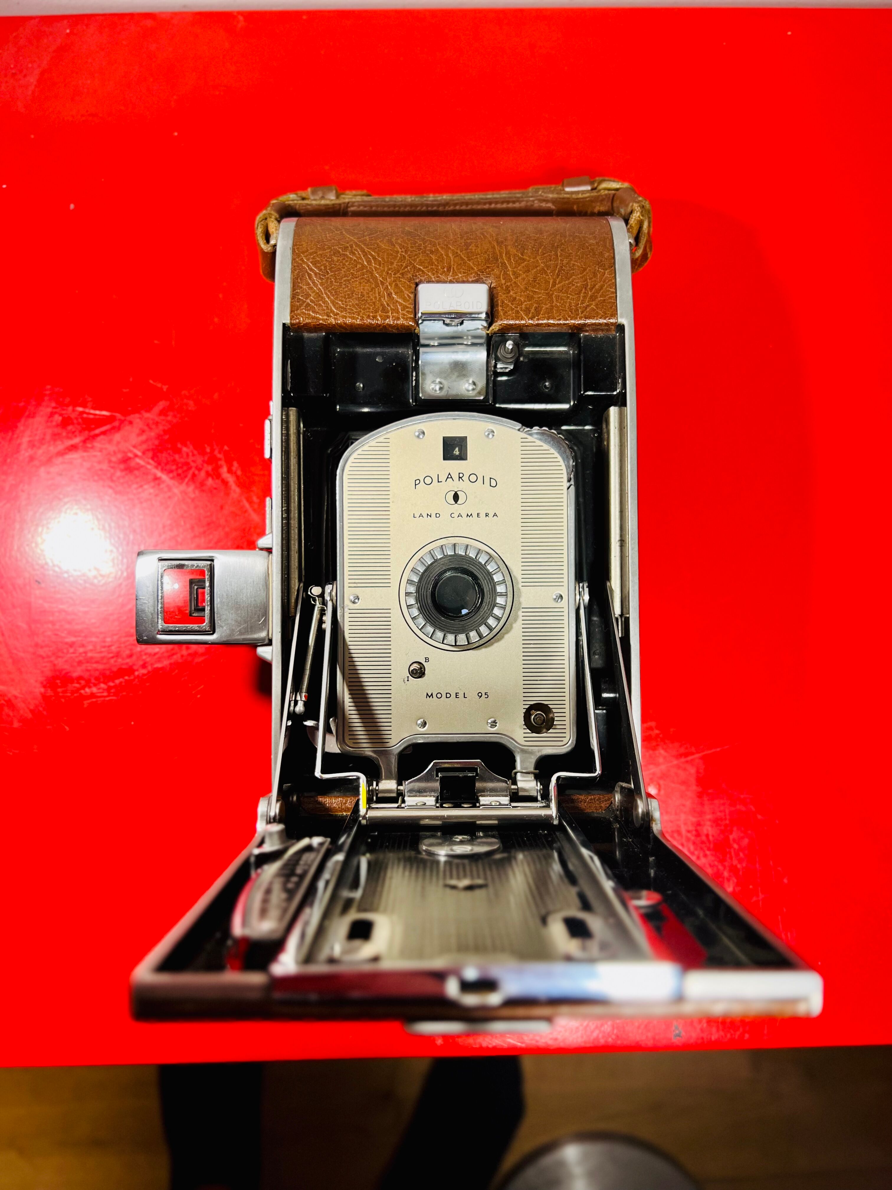 Polaroid land camera model 95
