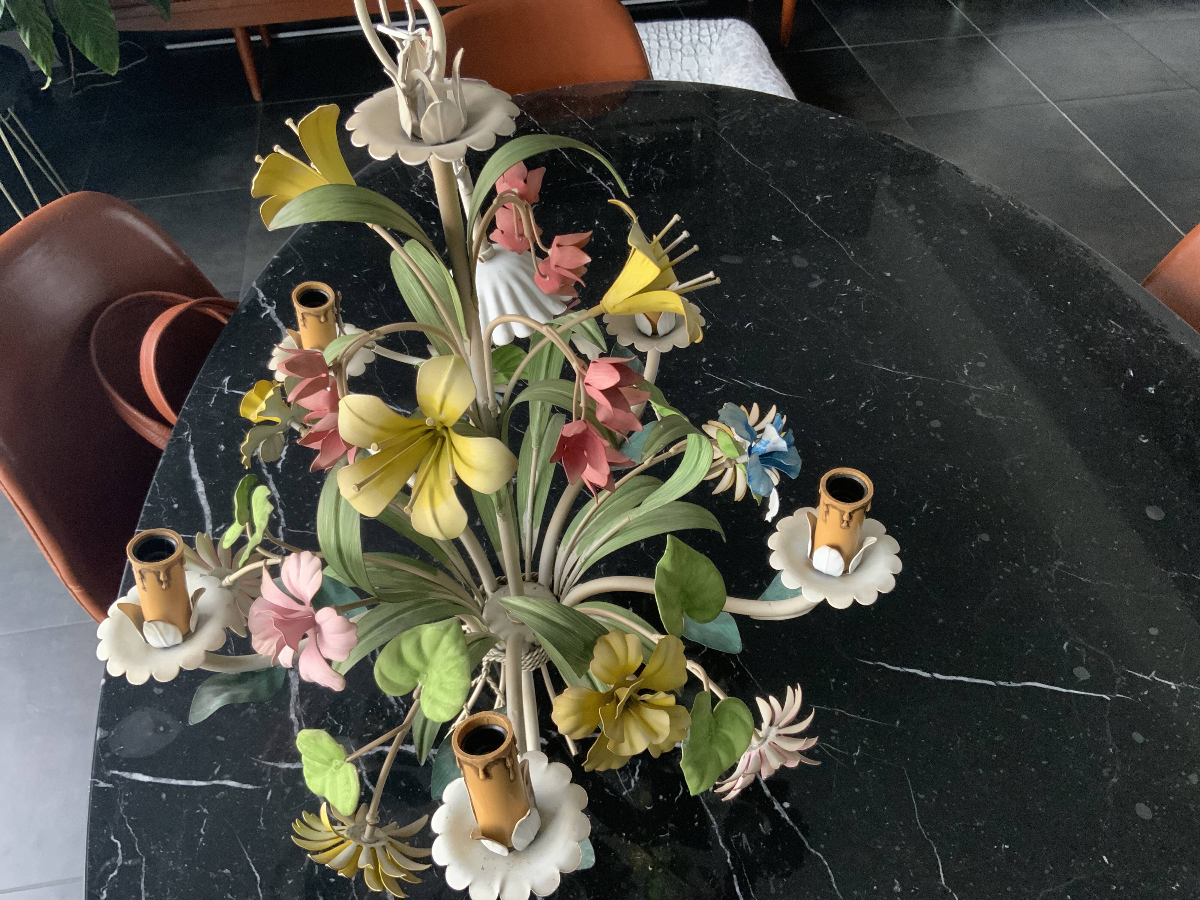 Flowered metal chandelier from the Italian 60s-70s.