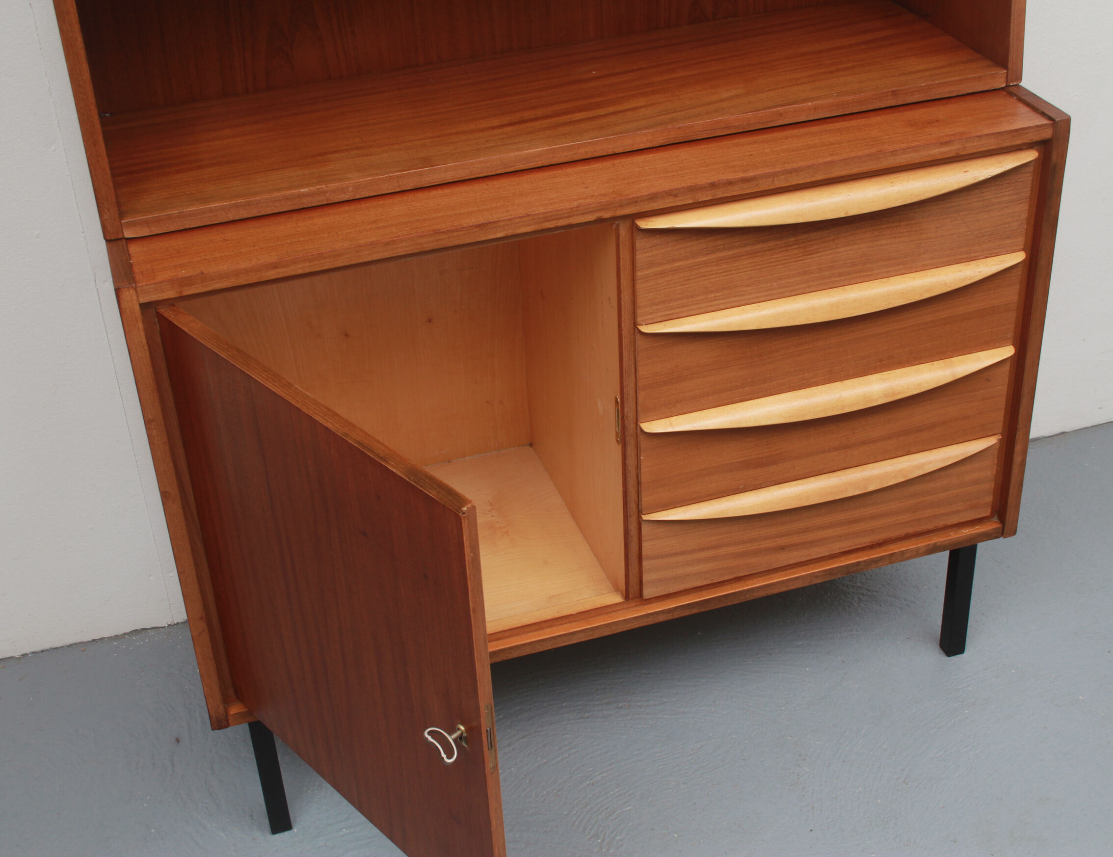 1950s sideboard shelf combination