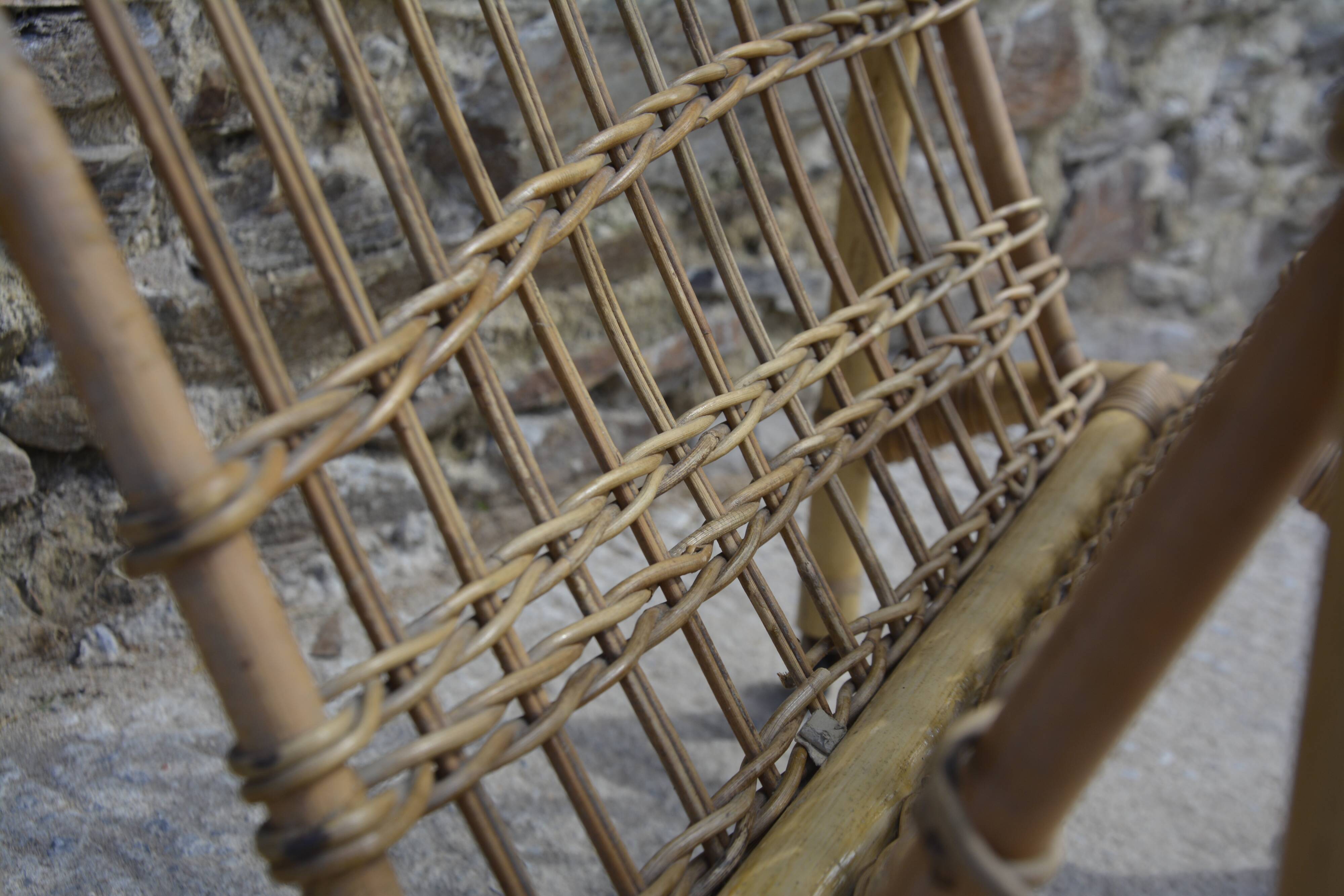 Magazine holders with glass tray