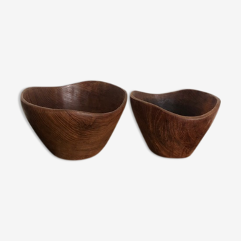 Duo of olive bowls
