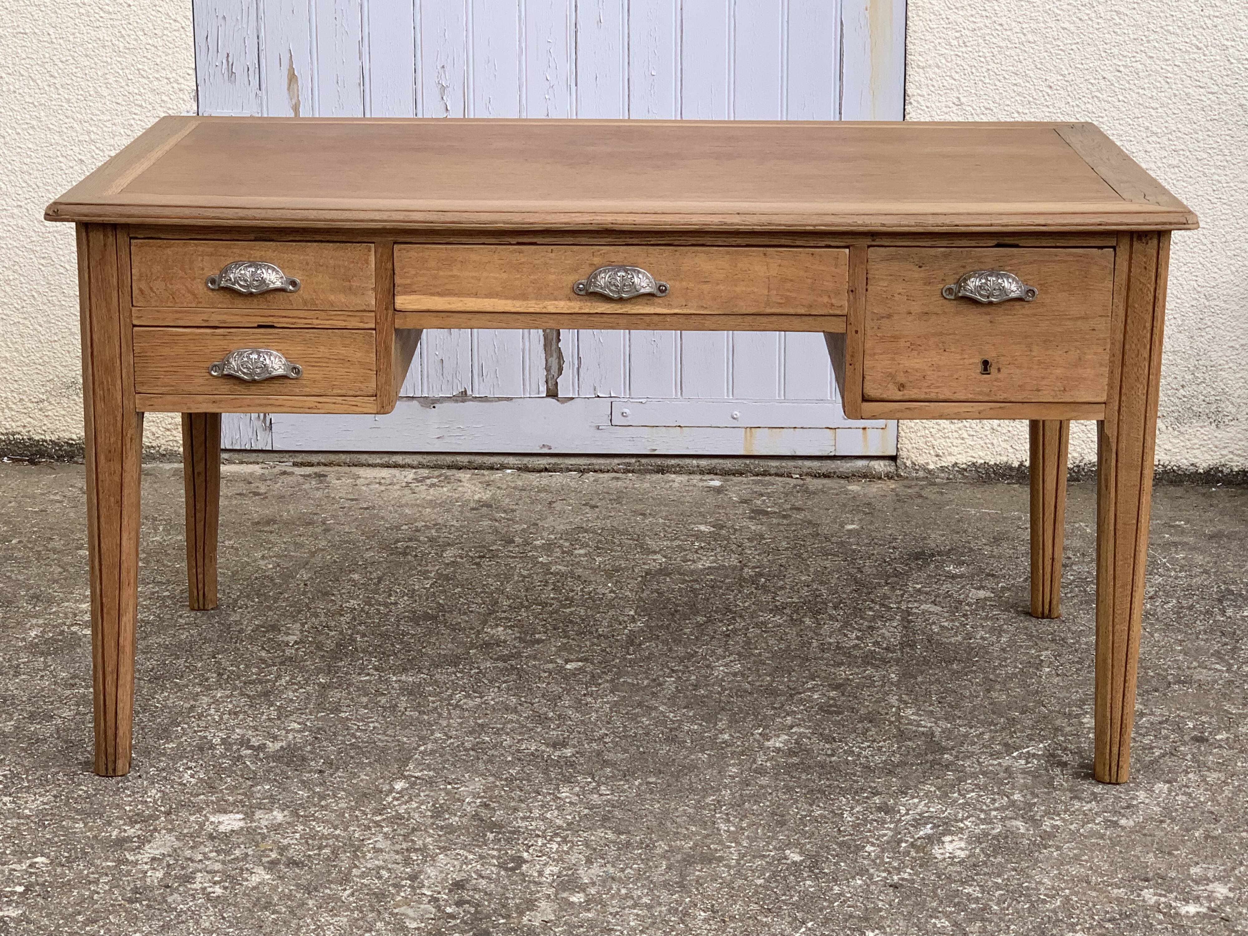 Solid desk in raw oak handles art deco shells