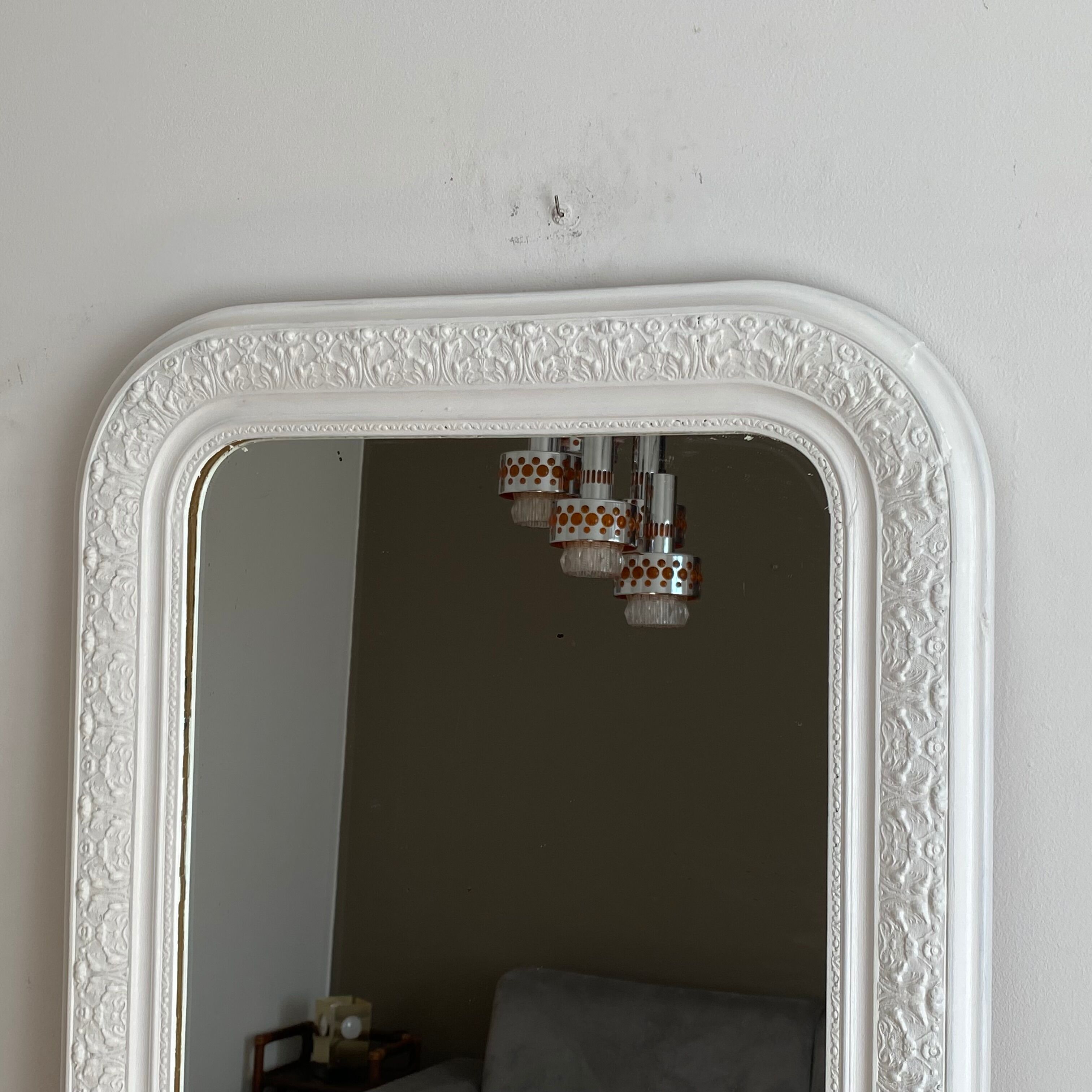 Miroir Louis Philippe at the end of the 19th century. 110x75. White.