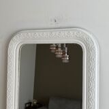 Miroir Louis Philippe at the end of the 19th century. 110x75. White.