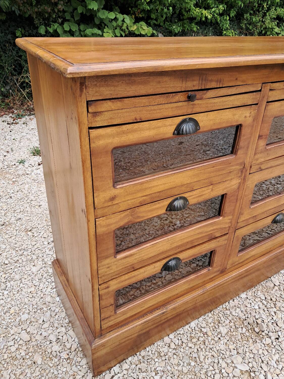 Commode grainetier 9 tiroirs vitrés