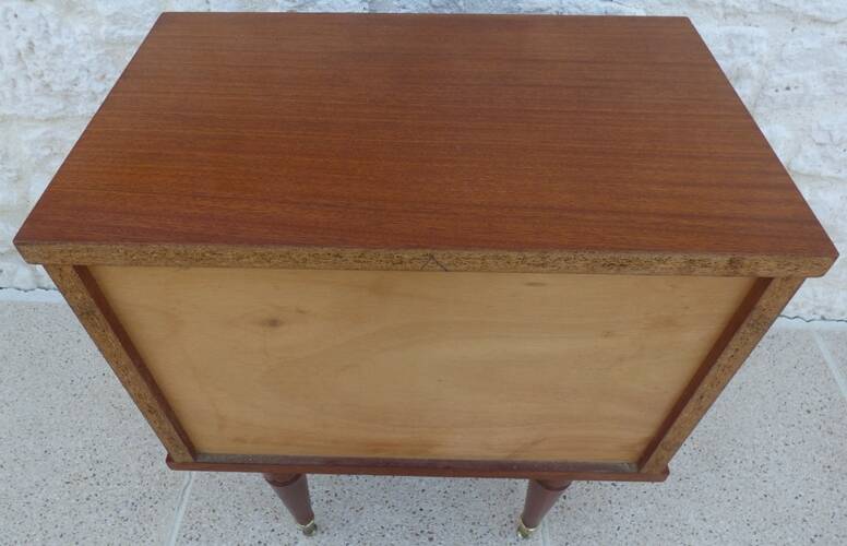 Vintage bedside table with 1 drawer and 1 niche, brass feet - very good condition.