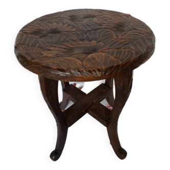 Pedestal table, carved wooden end table