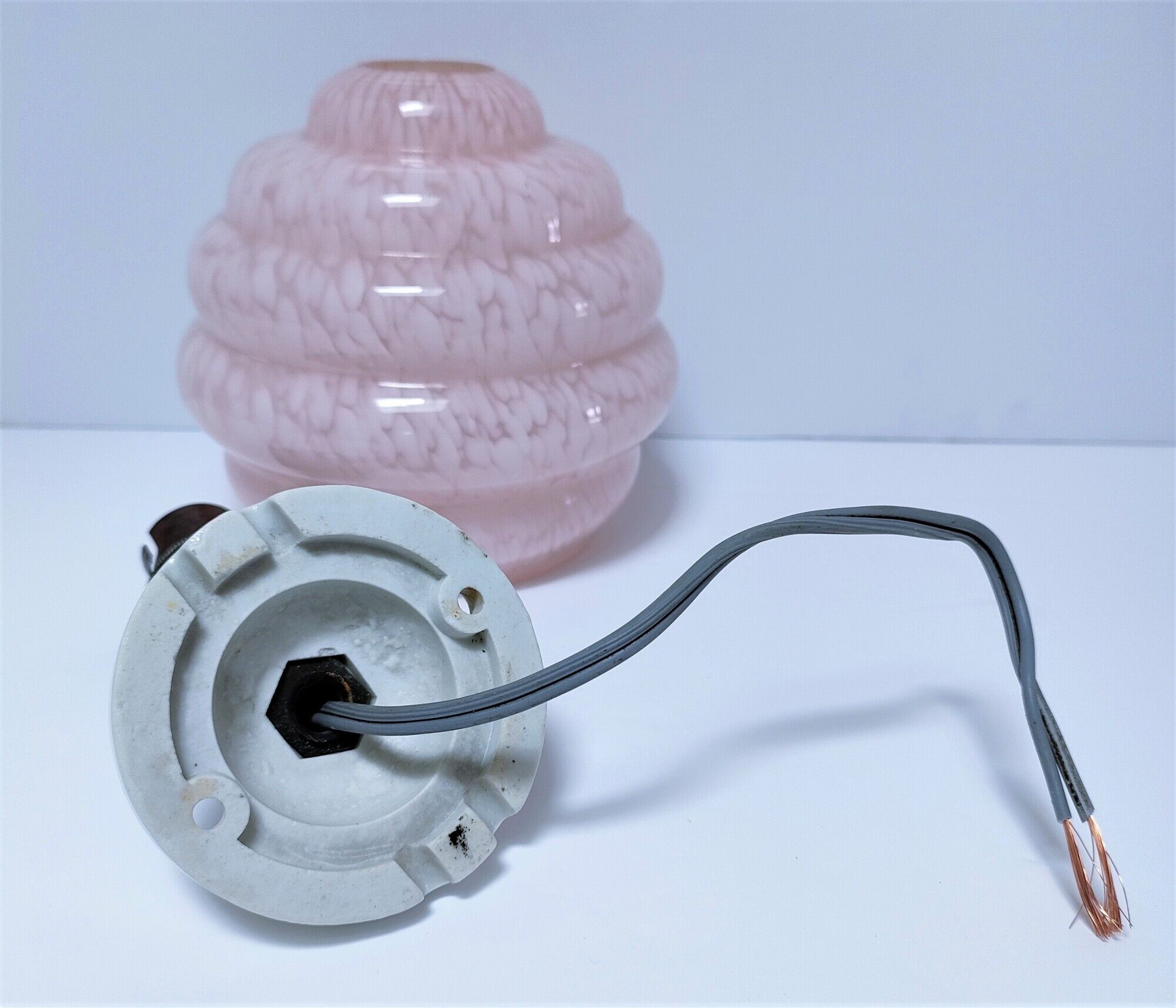 Art Deco wall lamp glass Clichy pink and porcelain