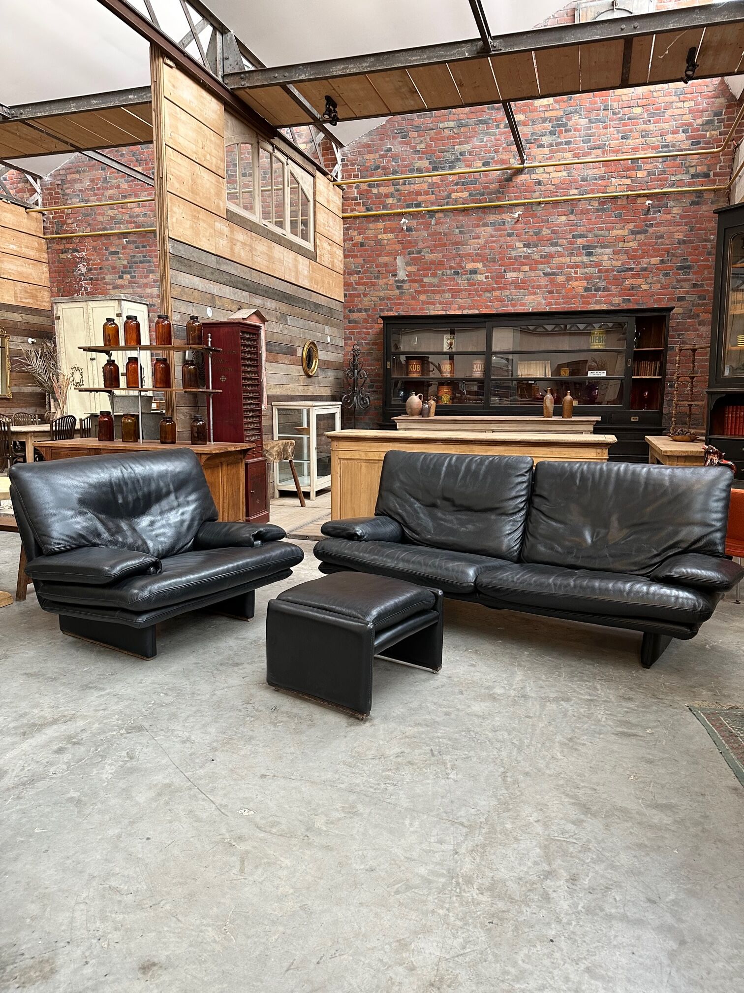 Italian design leather lounge