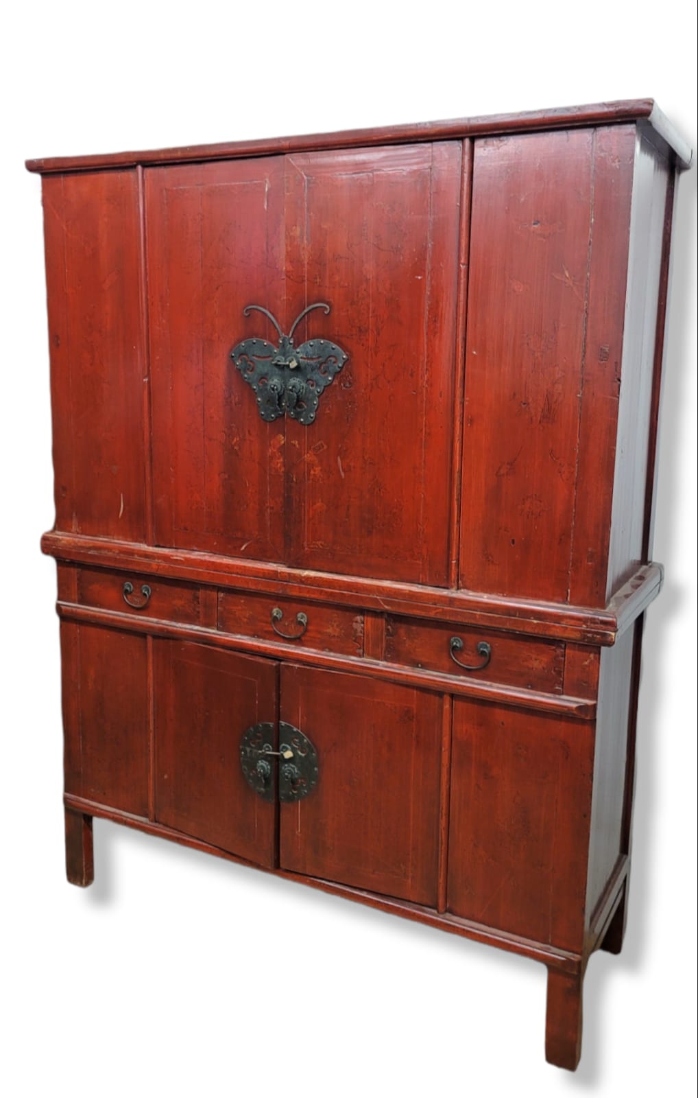 Asian wardrobe