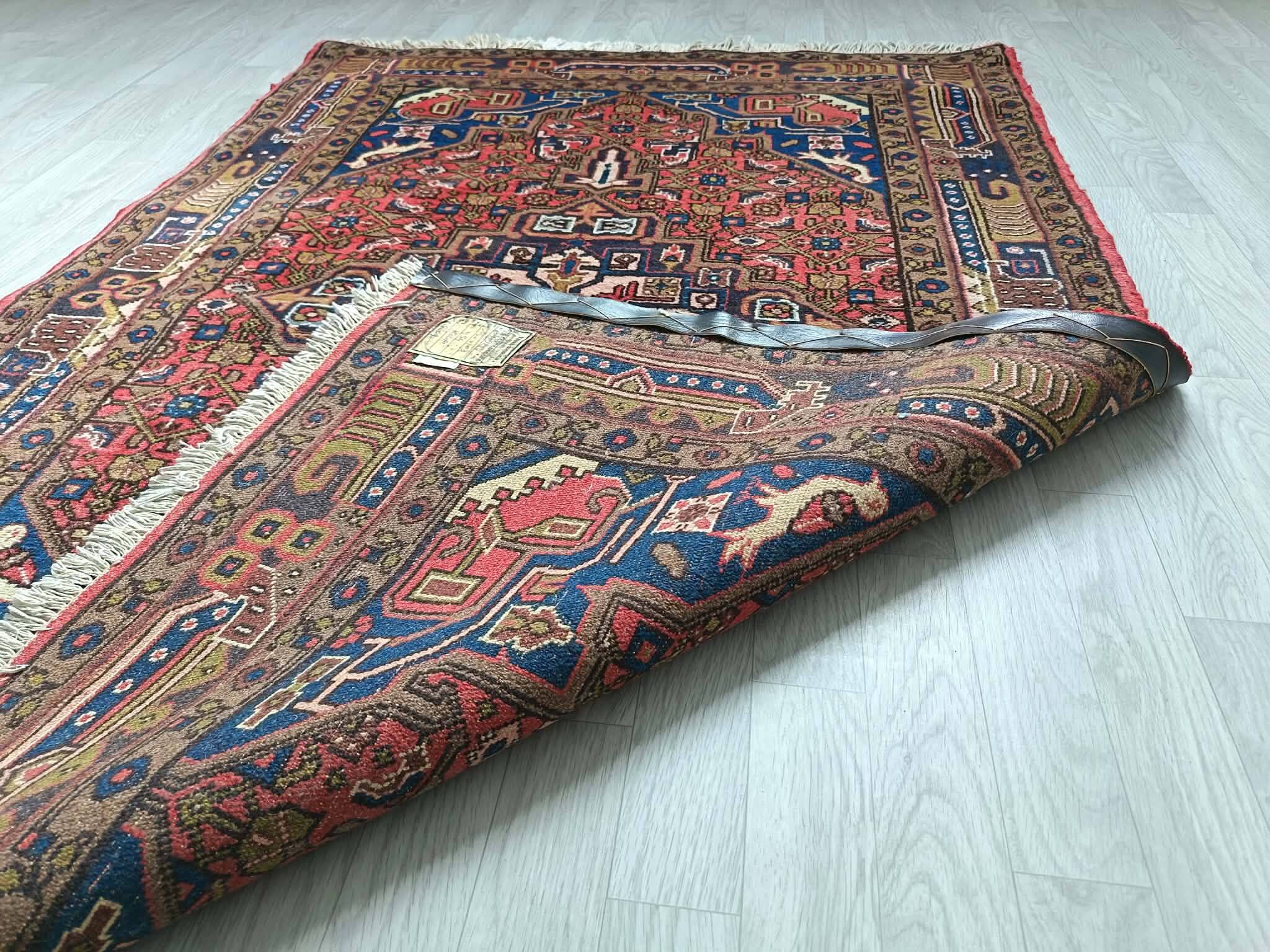 Handmade Koliaï Persian carpet