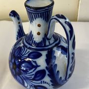 Carafe en céramique émaillée décor floral