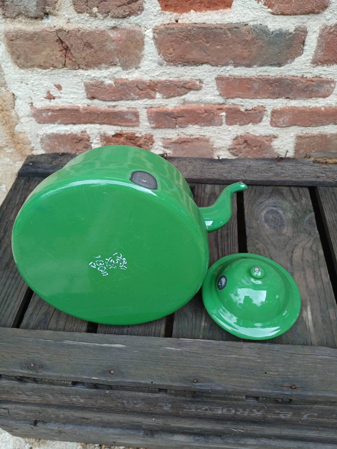 Enameled sheet metal teapot