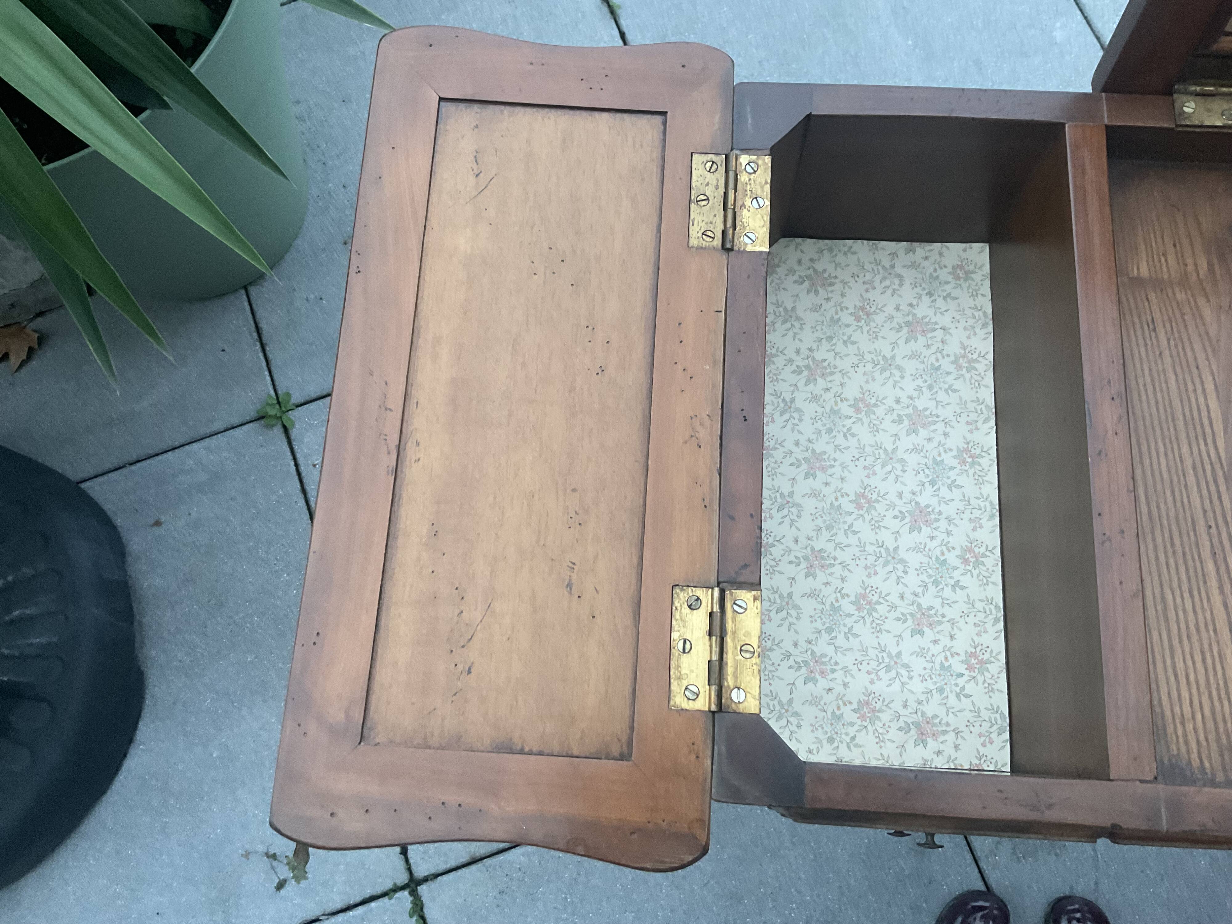 Beautiful dressing table and desk