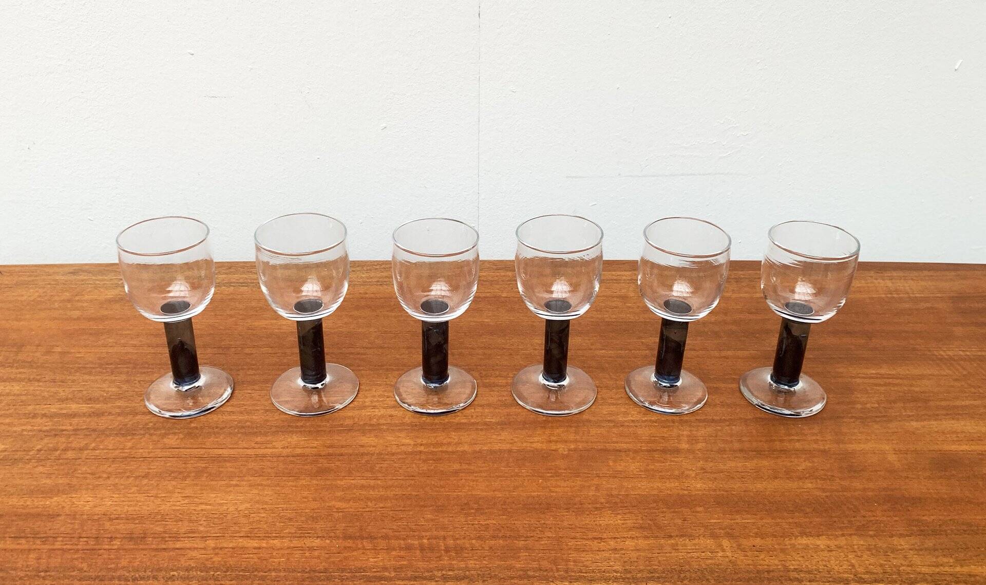 German wine glasses by Regina Kaufmann for Glashagen Hütte, set of 6.