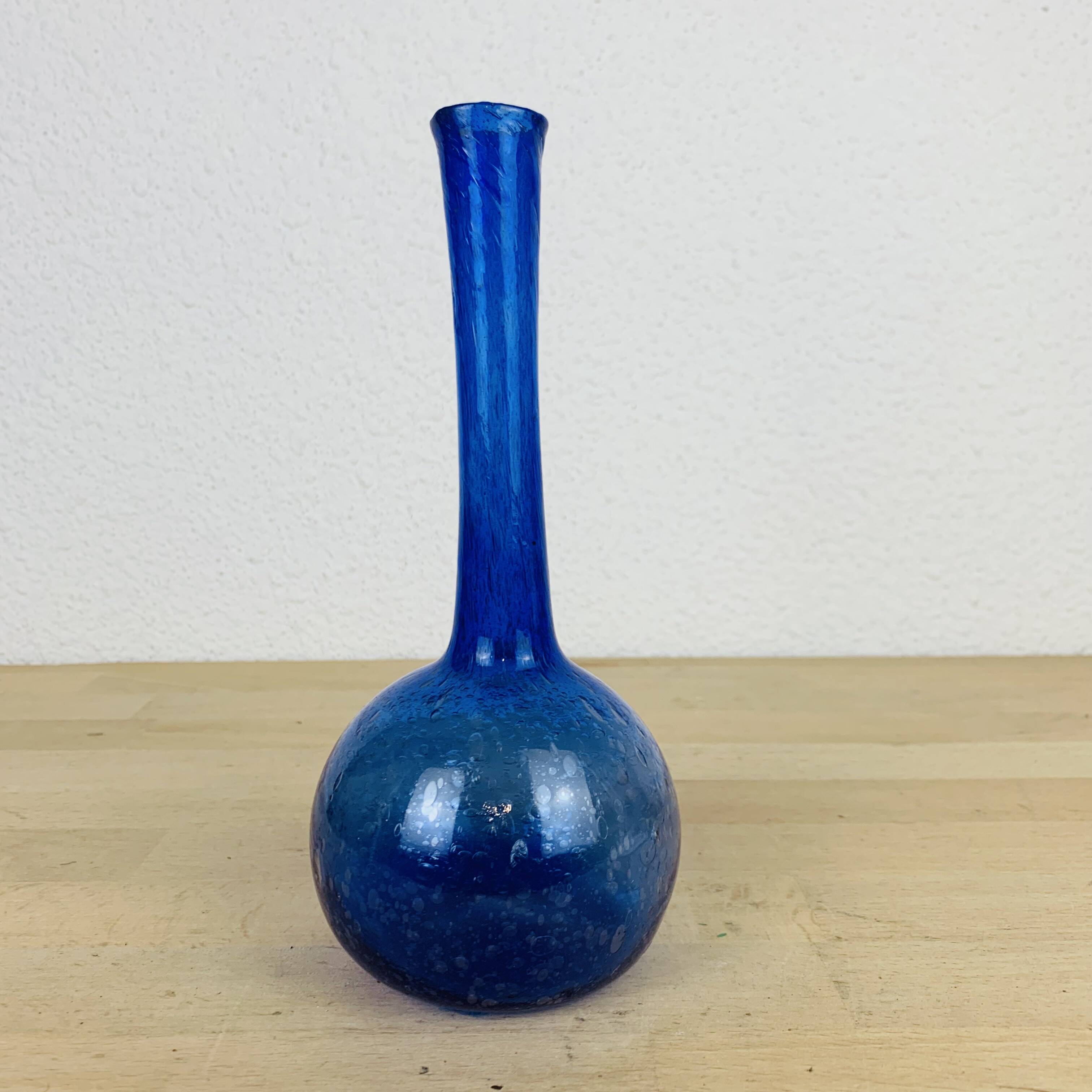 Blue bubbled glass soliflore vase