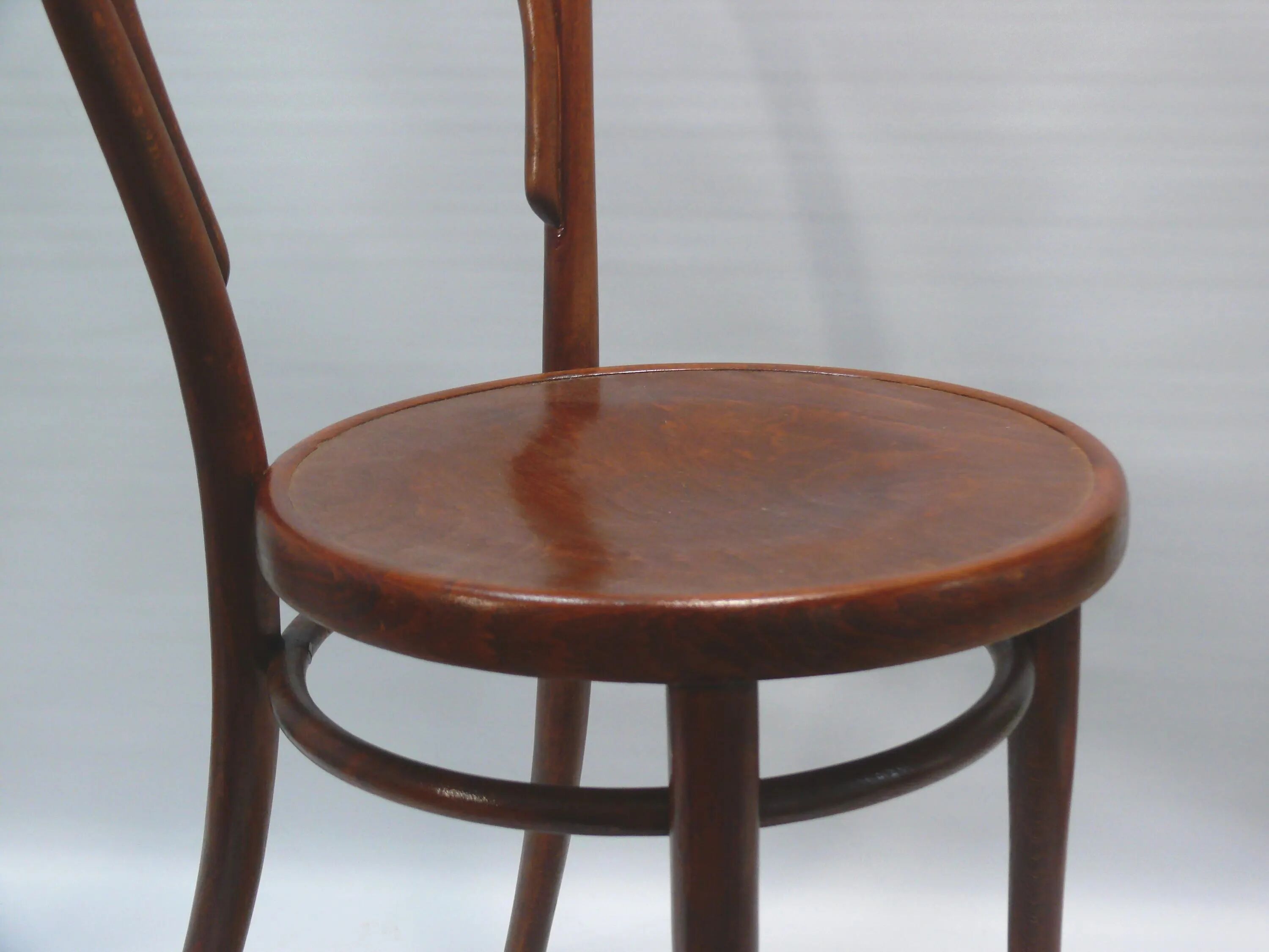 Antique Thonet Bentwood Chair No. 14, circa 1900