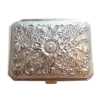 Jewelry box