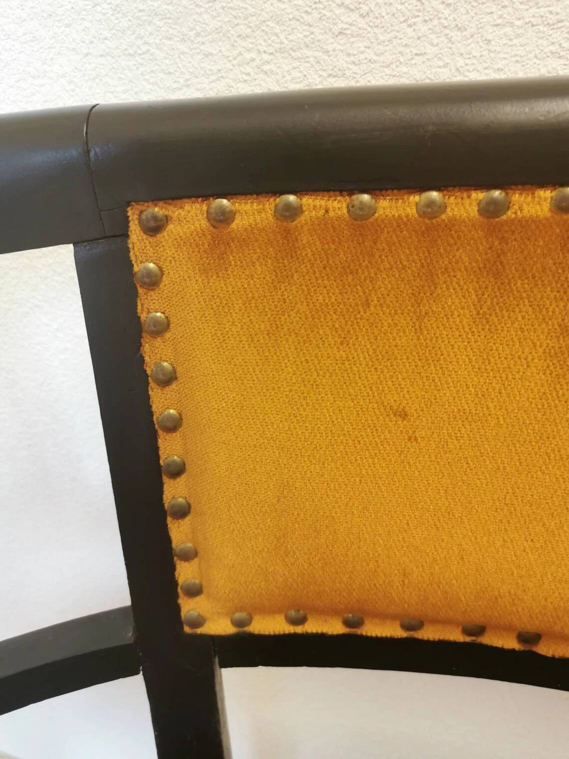 Banc Art Nouveau vintage en bois courbé : assise rembourrée des années 1950